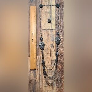 Elegant Black and Silver Necklace